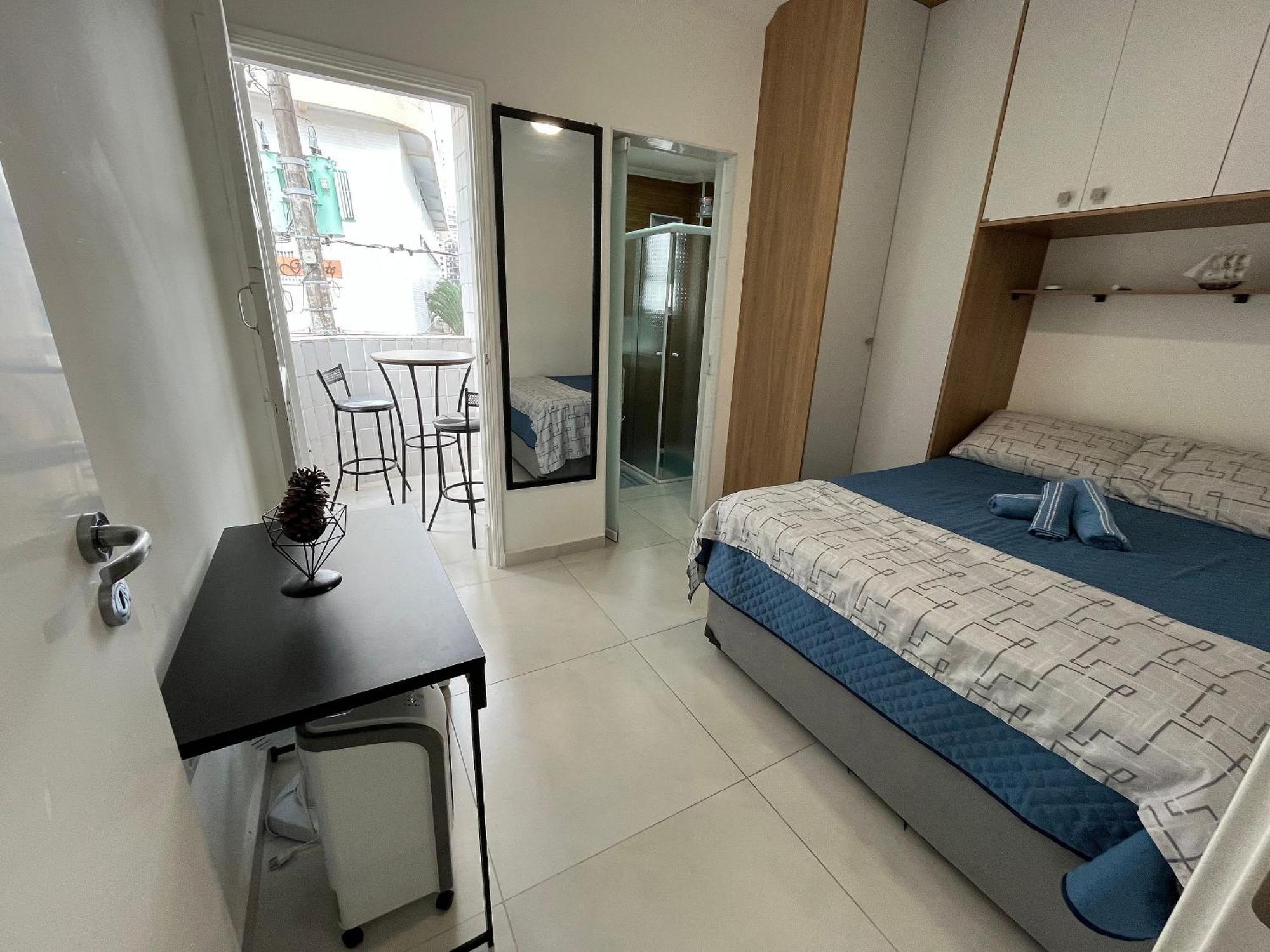 Canto Forte- Suite C/Varanda - Ate 5 Hospedes- Garagem - Wi Fi E 200 Metros Da Praia, 50 Metros Da Av Gastronomica Da Pg Praia Grande  Esterno foto